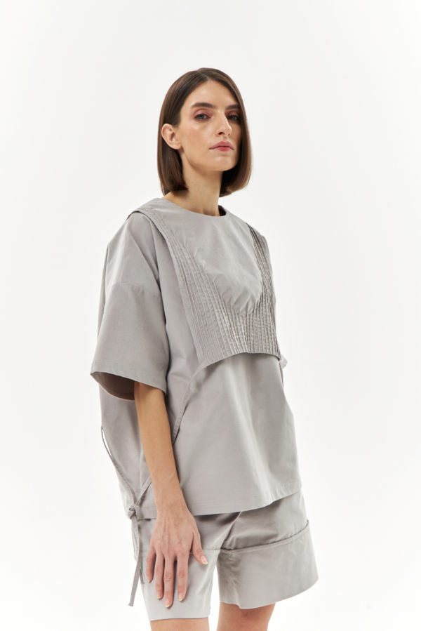 Комплект с футболкой, манишкой и шортами «Мария Кюри» из микровельвета, цвет светло-серый